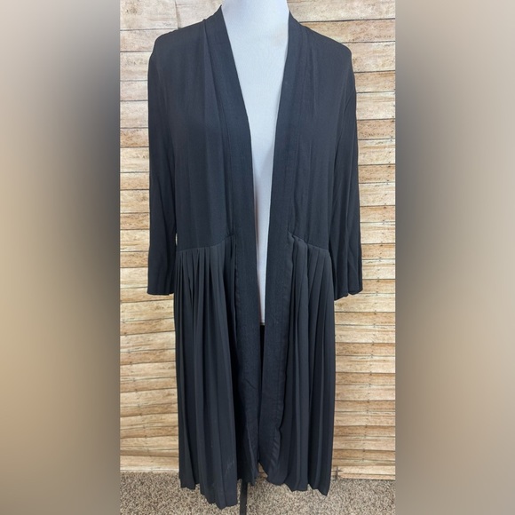 Zara Size M Black Pleaded Long Cover Up sz Med - Picture 1 of 6